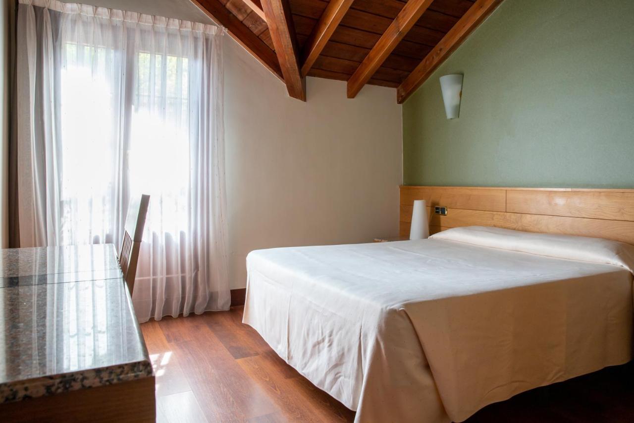 Adeko Hotel Barakaldo Eksteriør bilde