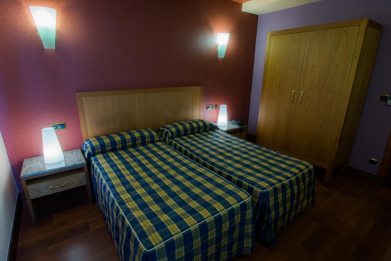 Adeko Hotel Barakaldo Eksteriør bilde